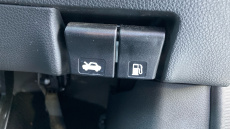 Nissan Qashqai 1.3 DiG-T 160 Tekna 5dr DCT Petrol Hatchback